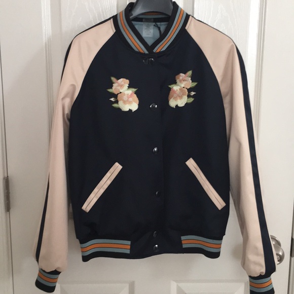 Coach Jacket - Picture 3 of 6